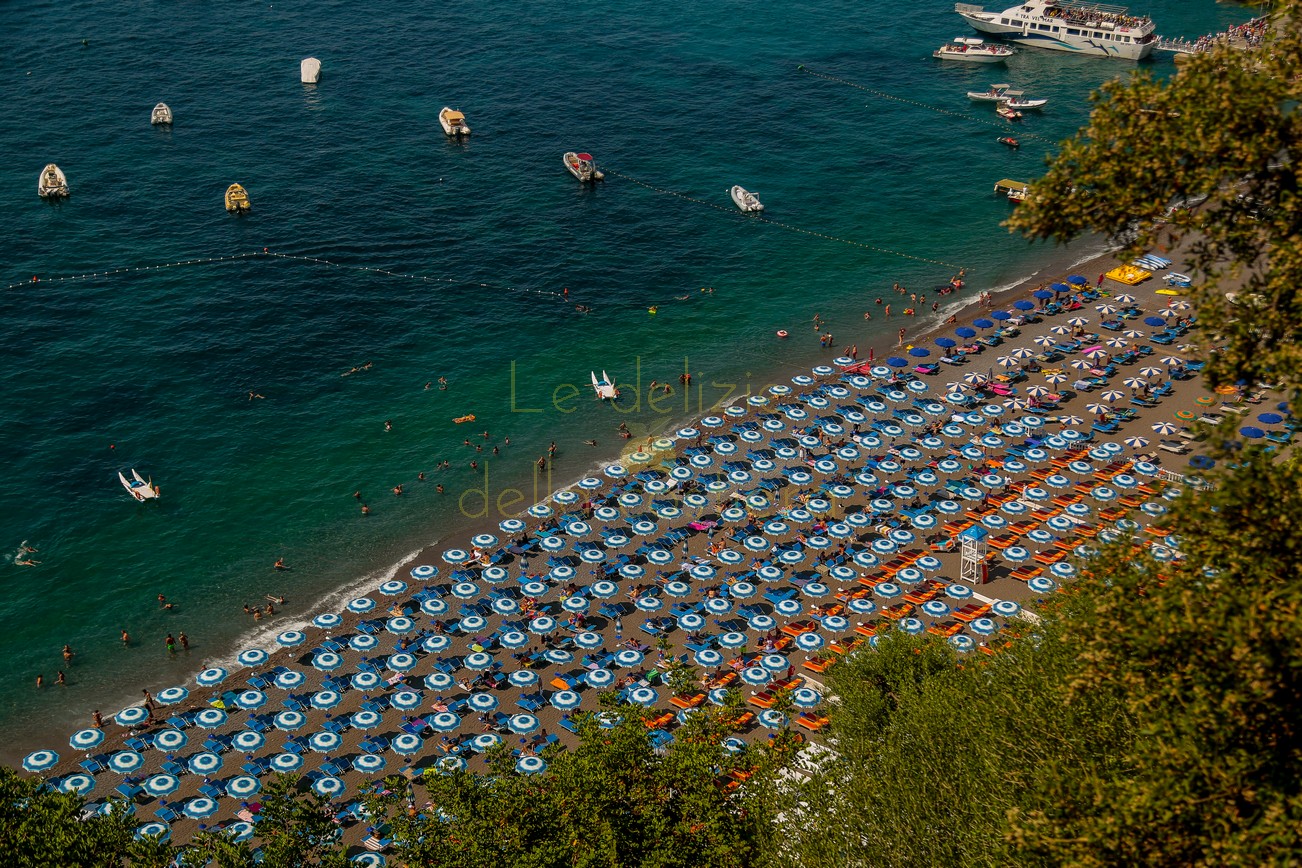 SPIAGGIA-POSITANO-LEDELIZIEDELLACOSTIERA