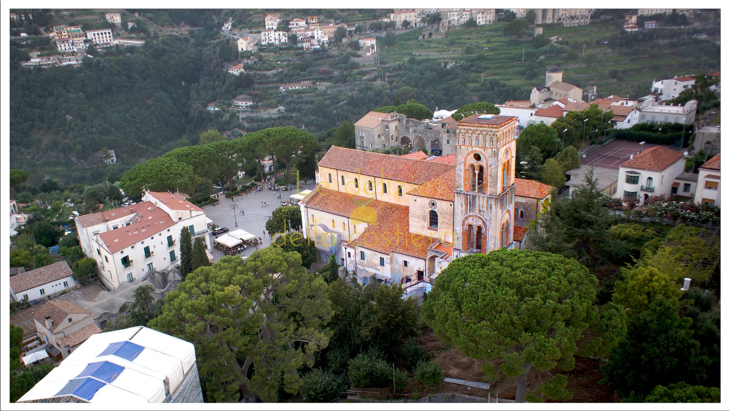 DUOMO-RAVELLO-LEDELIZIEDELLACOSTIERA.jpg